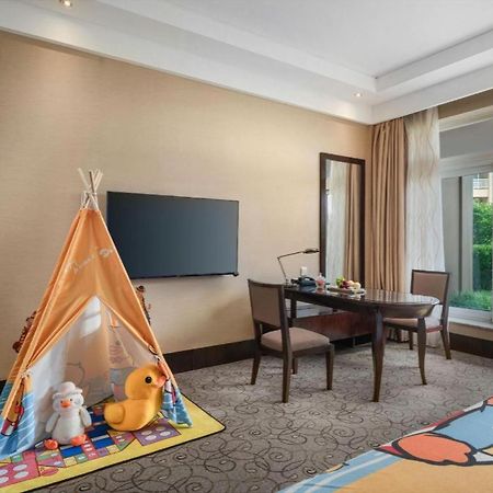 New Century Grand Hotel Xuzhou Exterior foto